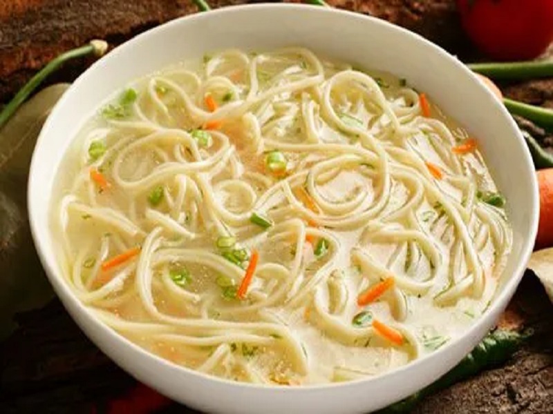 vegetable noodles soup