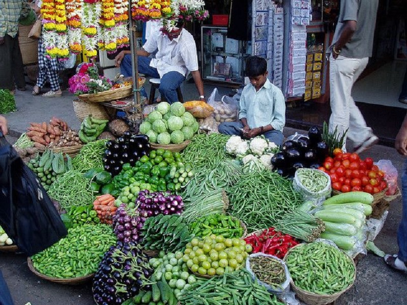 vegetable vendor is less investment bussiness