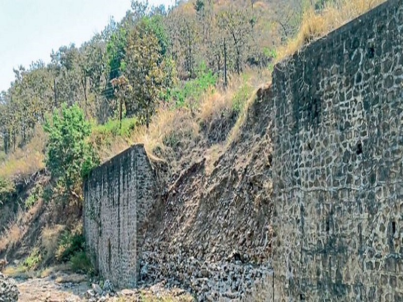 The wall collapsed breakage dam farmers were scared