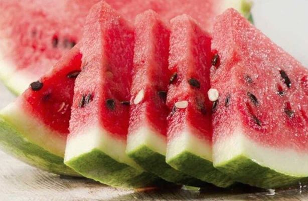 Do you know the tremendous benefits of eating watermelon?