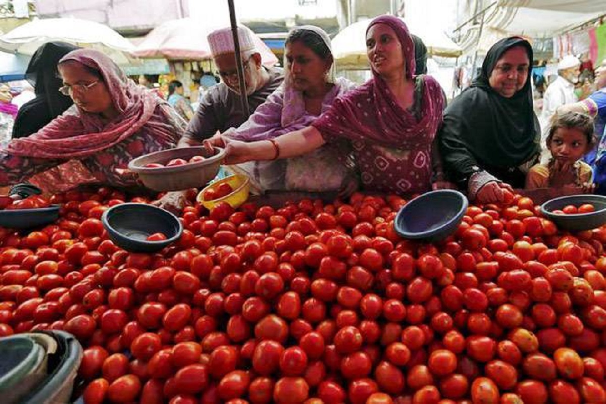 now tomato market rate highly growth due to decrease of production