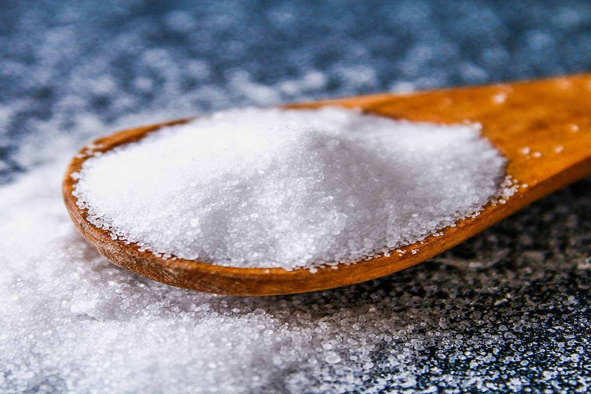 short quantity fo salt in diet is dengerous to health so take proper quantity