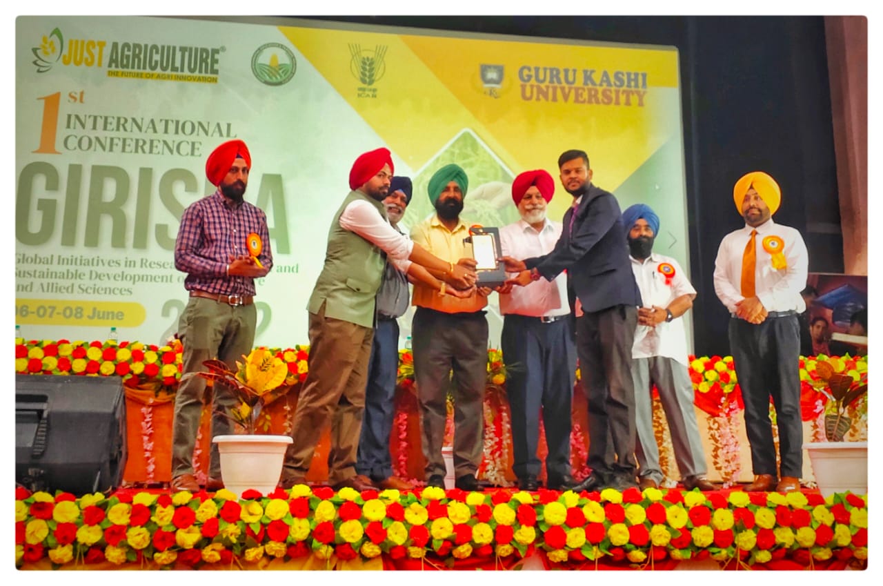 महाराष्ट्राचे सुपुत्र निखिल यादव यांना पंजाब येथे युवा कृषि उद्योजक पुरस्कार प्रदान