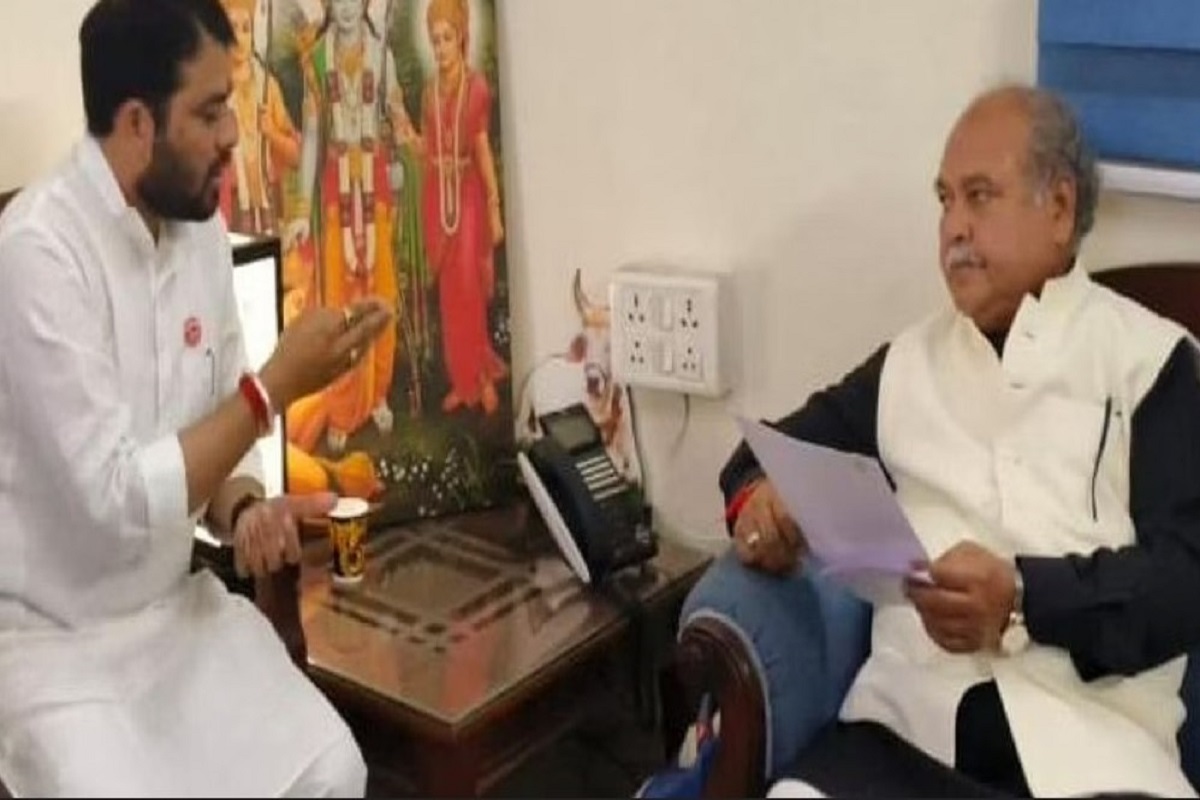 Ravikant Tupkar met Agriculture Minister Tomar