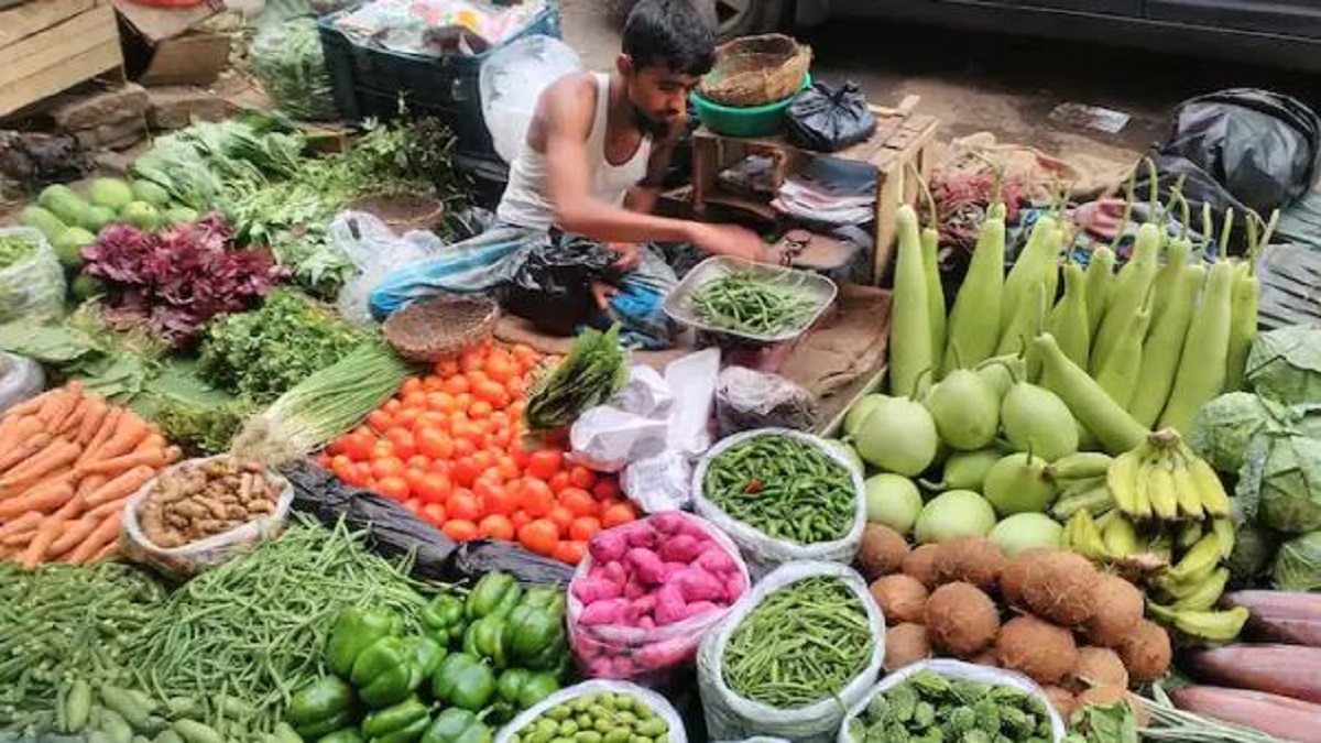 Vegetable prices fell