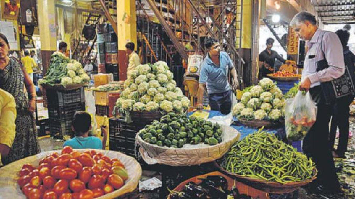 traders in vegetable prices