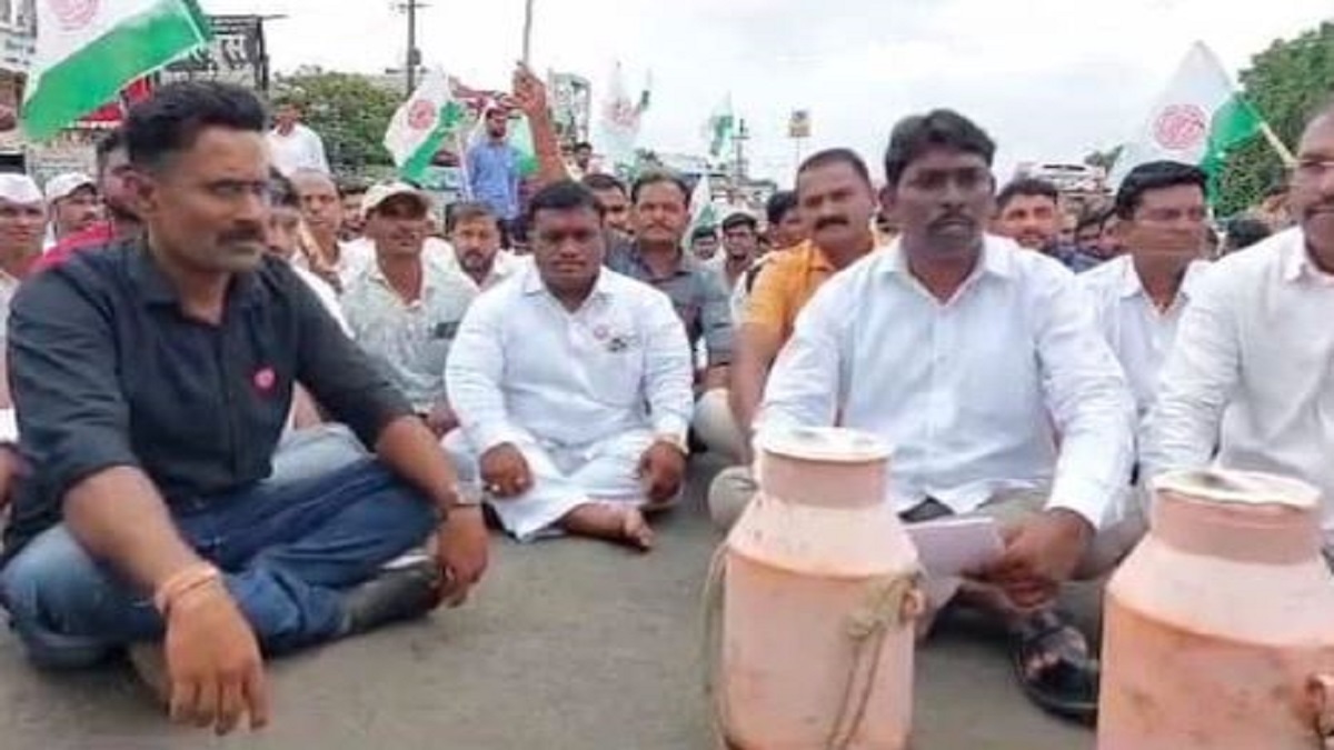 Farmers protested (image google)