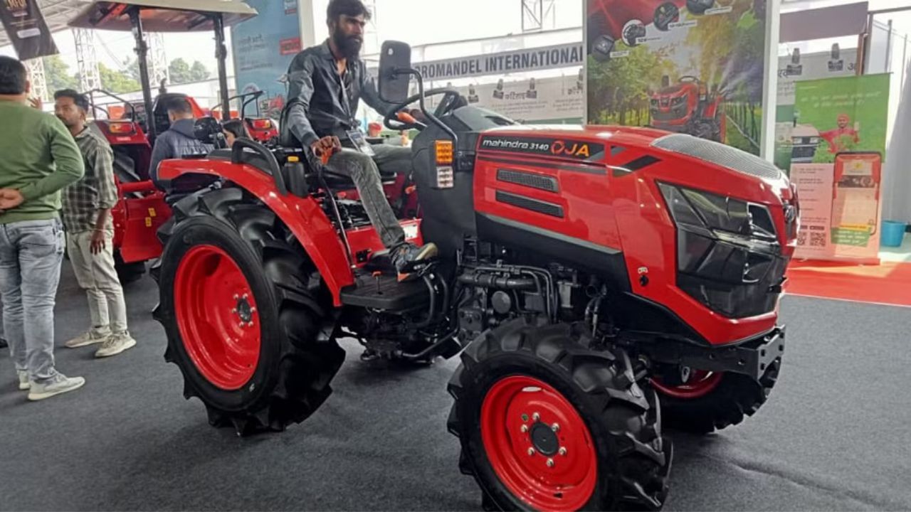 Mahindra OJA 3140 Tractor