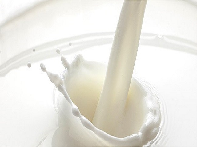 आयुर्वेदानानुसार दूध पिण्याचे काही नियम